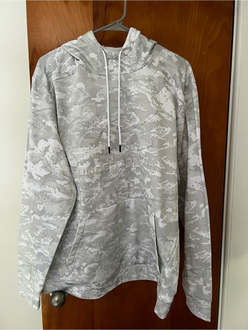 Under Armour Light Gray Camo Pullover Hoodie